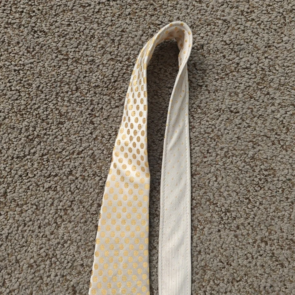 LEEUM Men Necktie OS Cream Gold Silk Blend Polka Dot Butterfly Luxury Formal